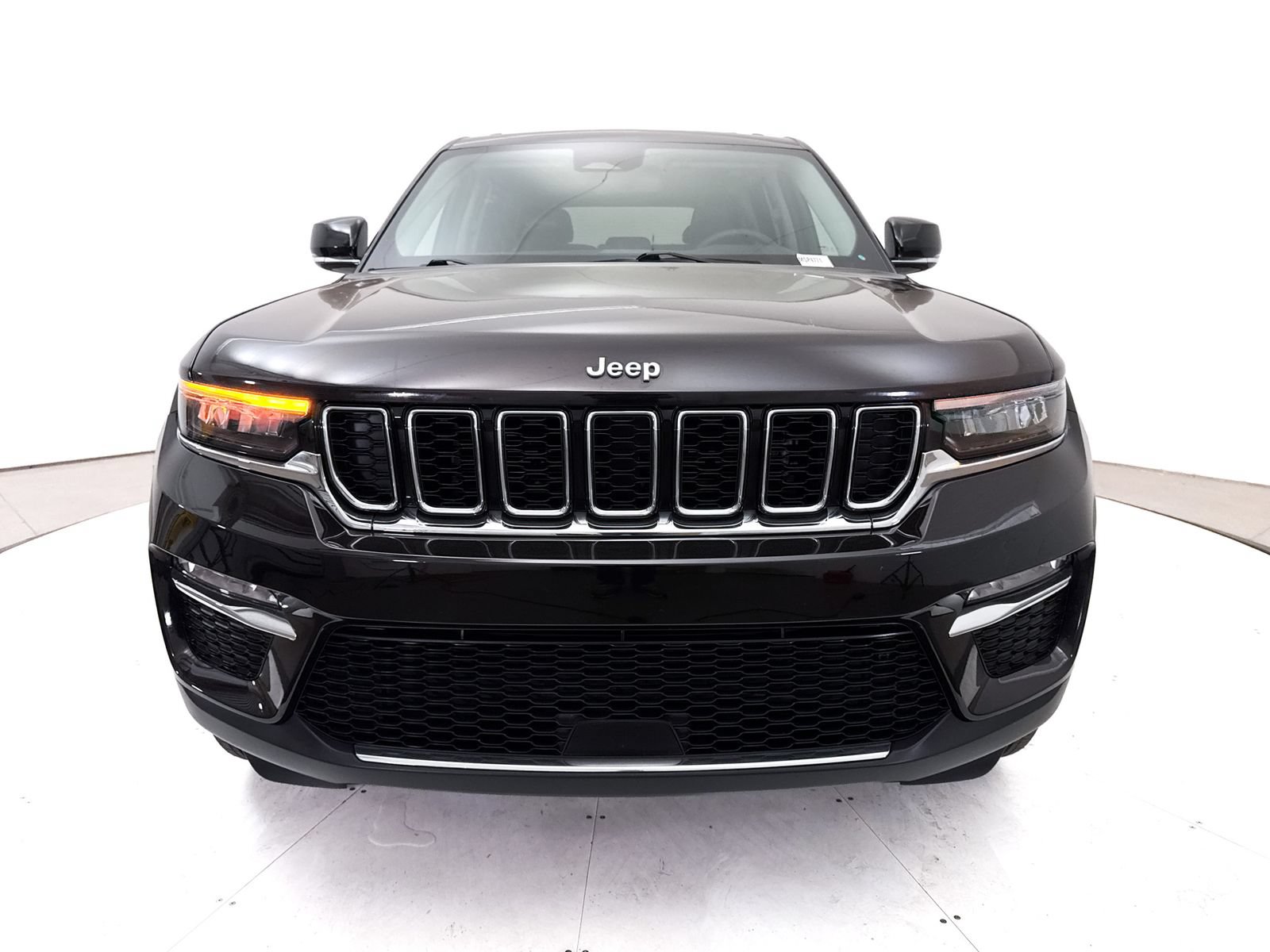 Used 2022 Jeep Grand Cherokee Limited 4xe w/ MOPAR Finishing Package AWD/4WD image 16