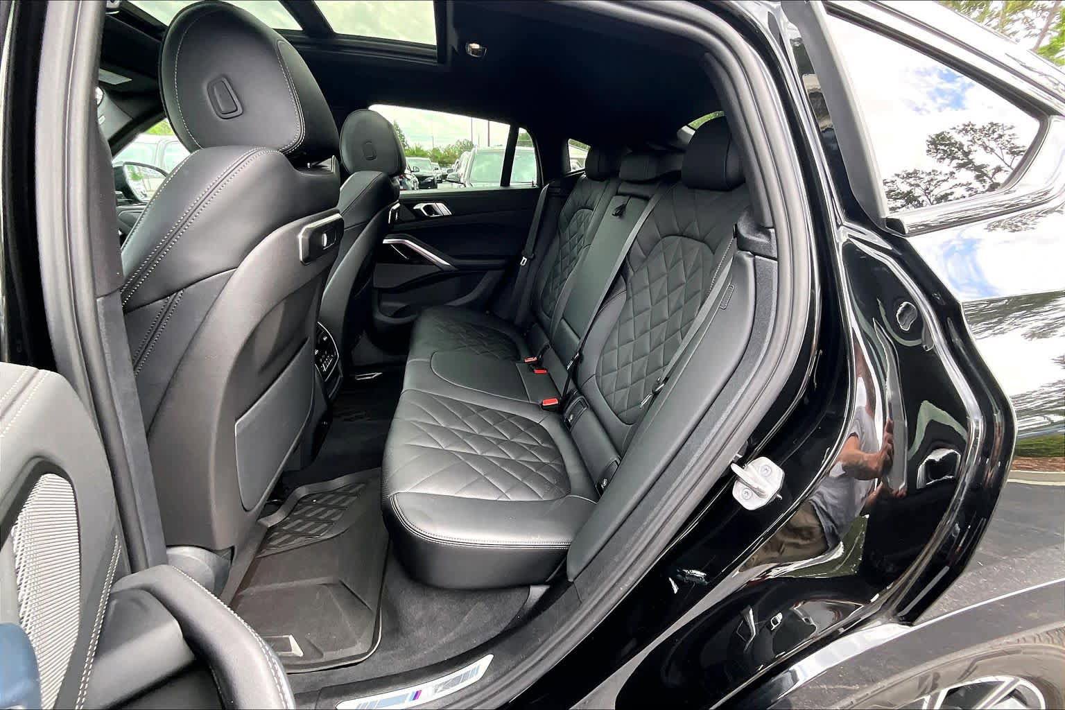 Certified 2024 BMW X6 xDrive40i w/ Premium Package AWD/4WD image 21