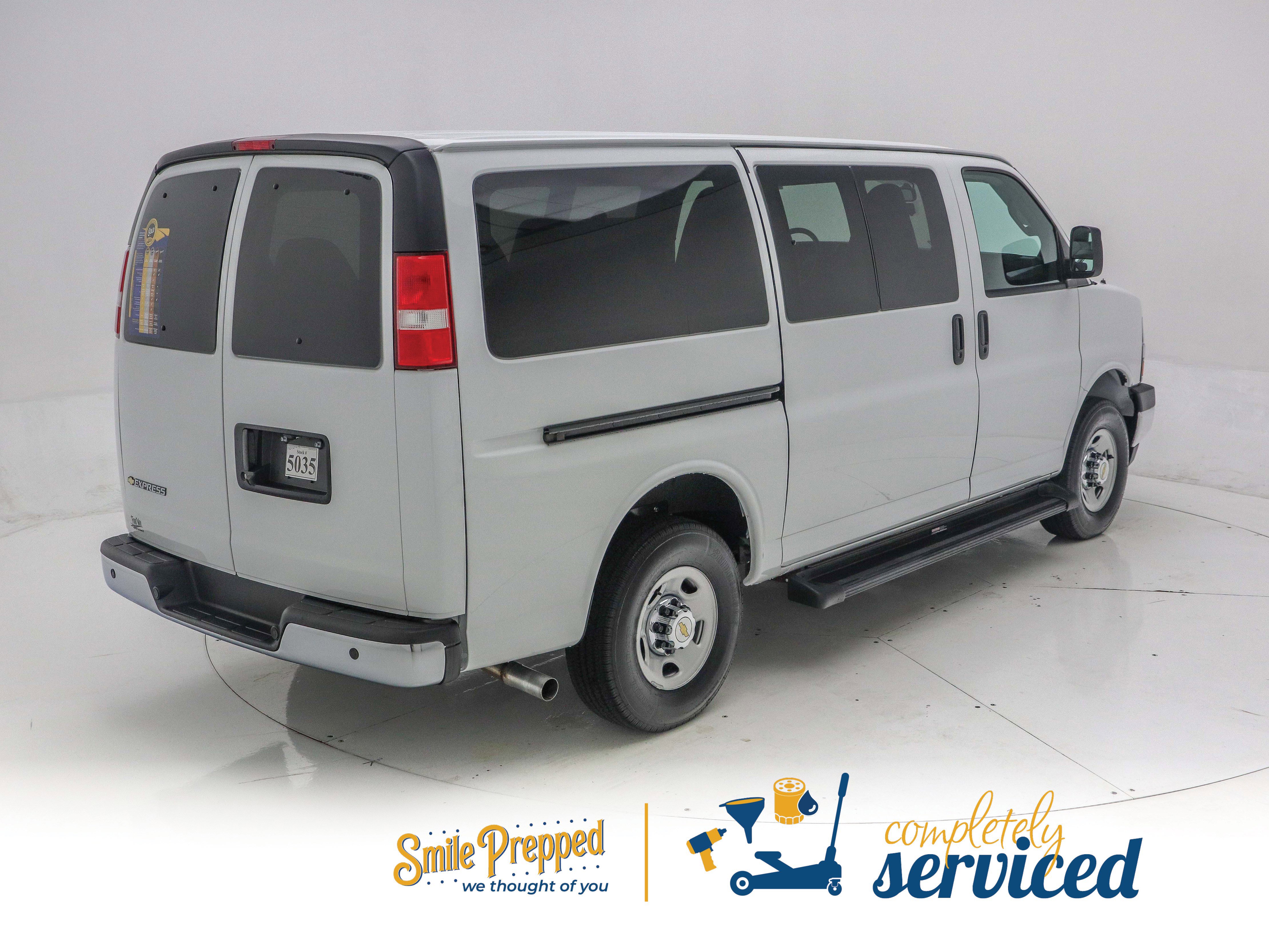 Used 2024 Chevrolet Express 2500 image 4
