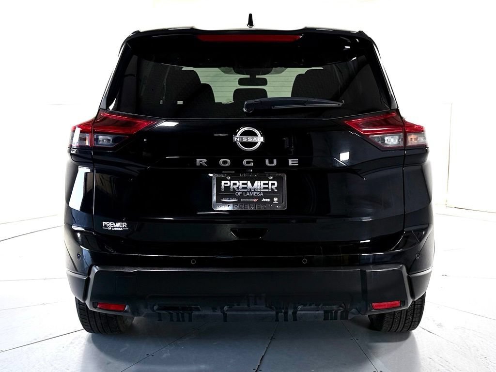 Used 2025 Nissan Rogue SV FWD image 5