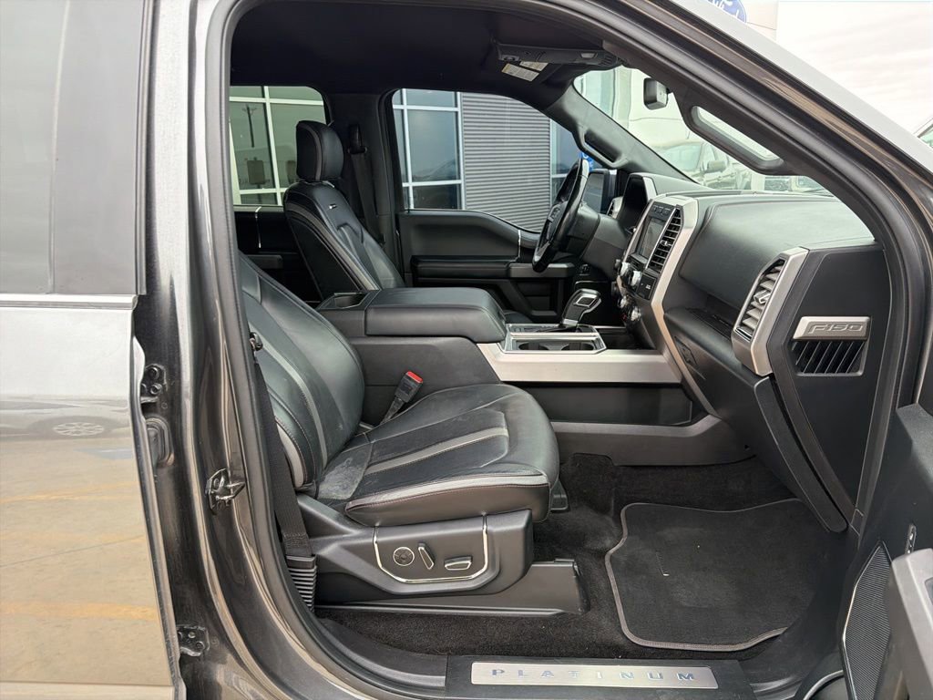 Used 2018 Ford F150 Platinum w/ Equipment Group 701A Luxury image 28