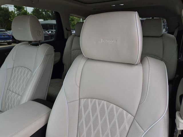 Used 2023 Buick Enclave Avenir w/ Avenir Technology Package FWD image 15
