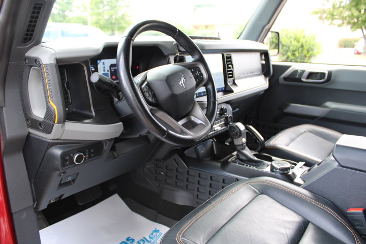 Used 2021 Ford Bronco Badlands image 3