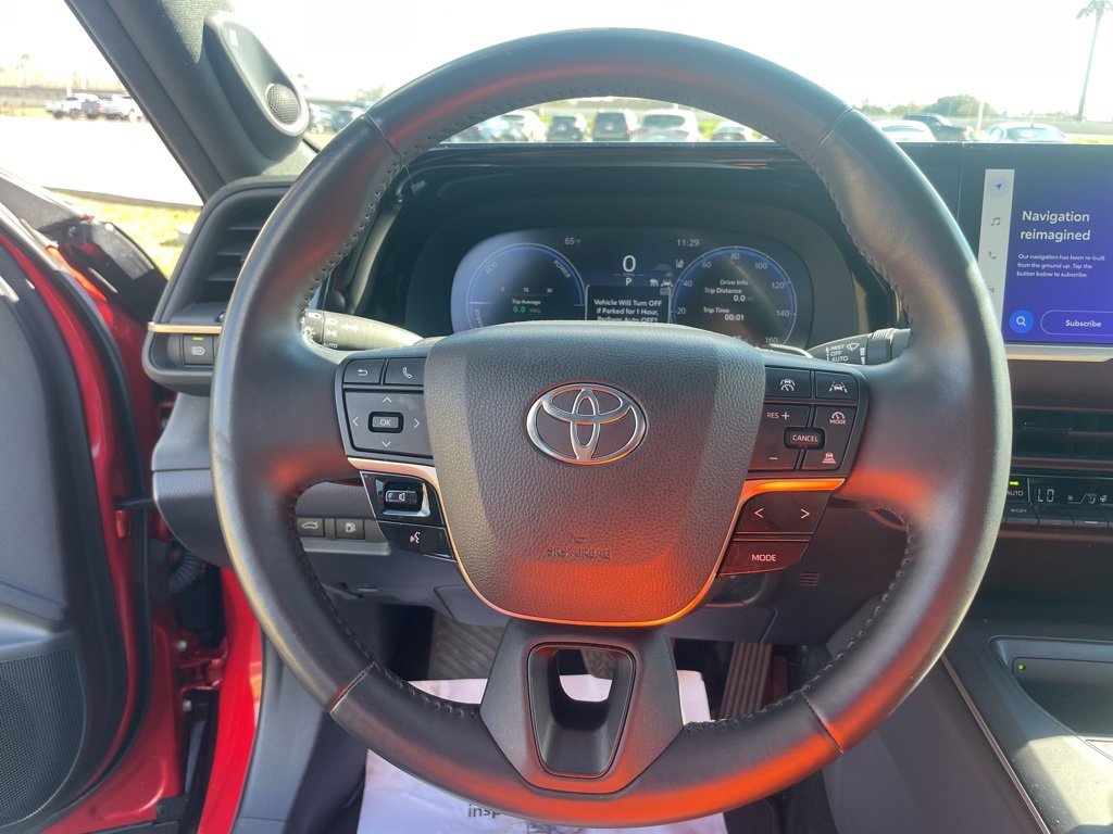 Used 2023 Toyota Crown Platinum image 25