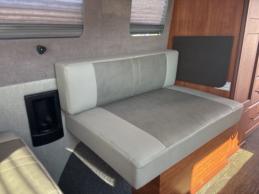 Used 2016 Mercedes-Benz Sprinter 3500 image 25