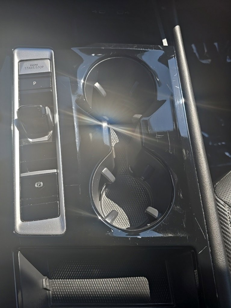 Used 2024 Volkswagen Atlas Cross Sport SE image 35