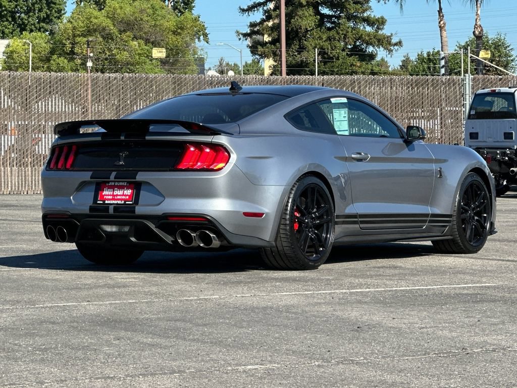 Certified 2021 Ford Mustang Shelby GT500 w/ Technology Package RWD image 3
