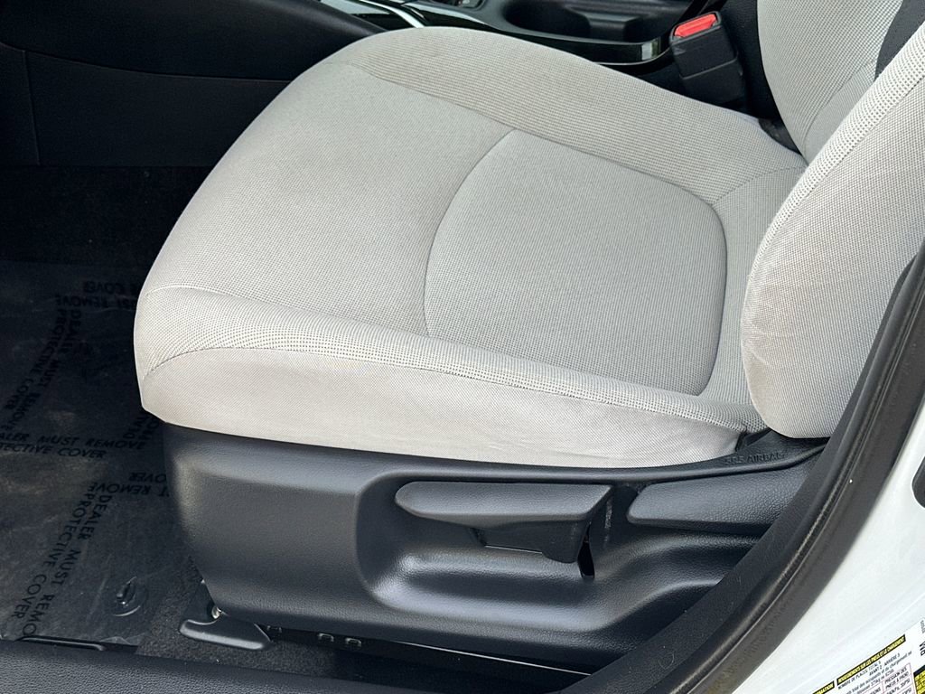 Used 2022 Toyota Corolla LE FWD image 15