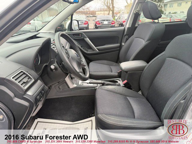 Used 2016 Subaru Forester 2.5i Premium w/ All-Weather Package image 10