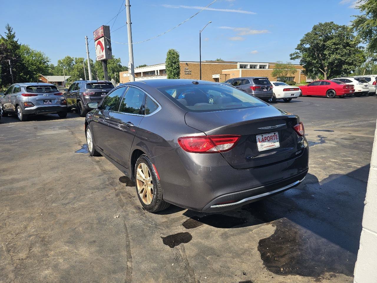 Used 2015 Chrysler 200 Limited w/ Convenience Group FWD image 8
