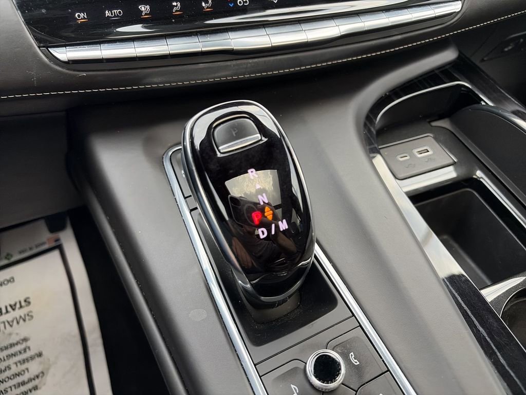 Used 2023 Cadillac Escalade V AWD/4WD image 26