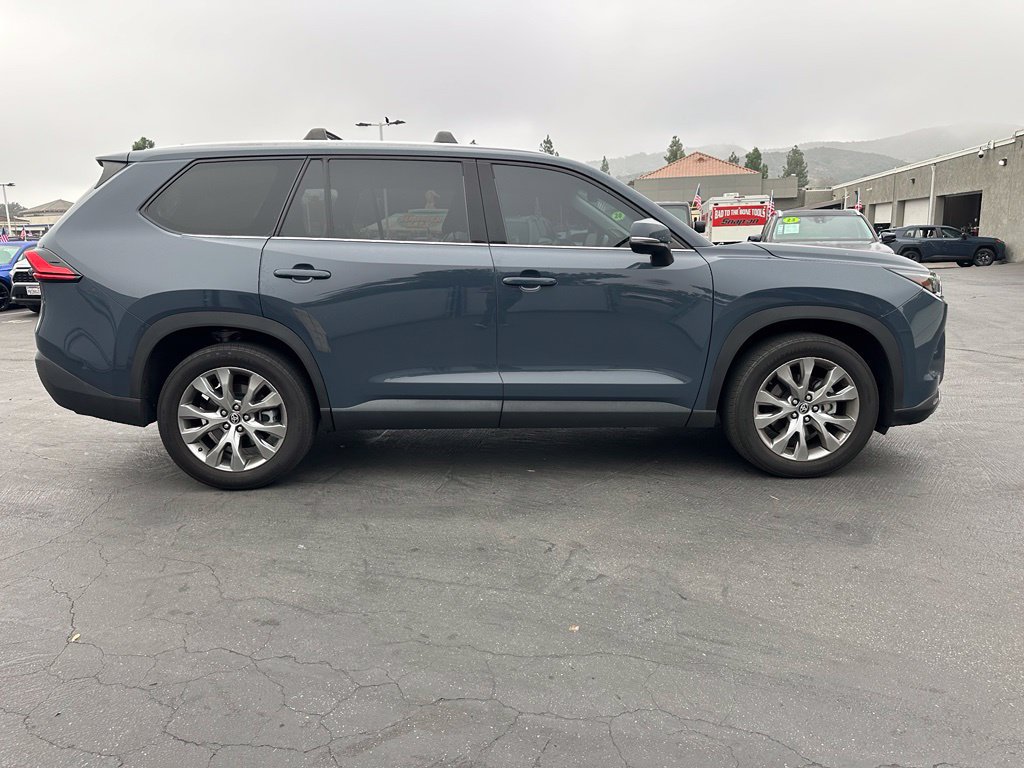 Certified 2024 Toyota Grand Highlander AWD image 4