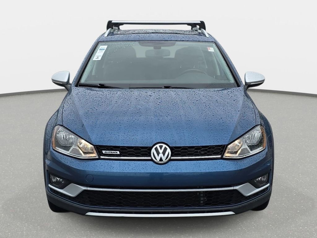 Used 2017 Volkswagen Golf Alltrack SEL AWD/4WD image 2