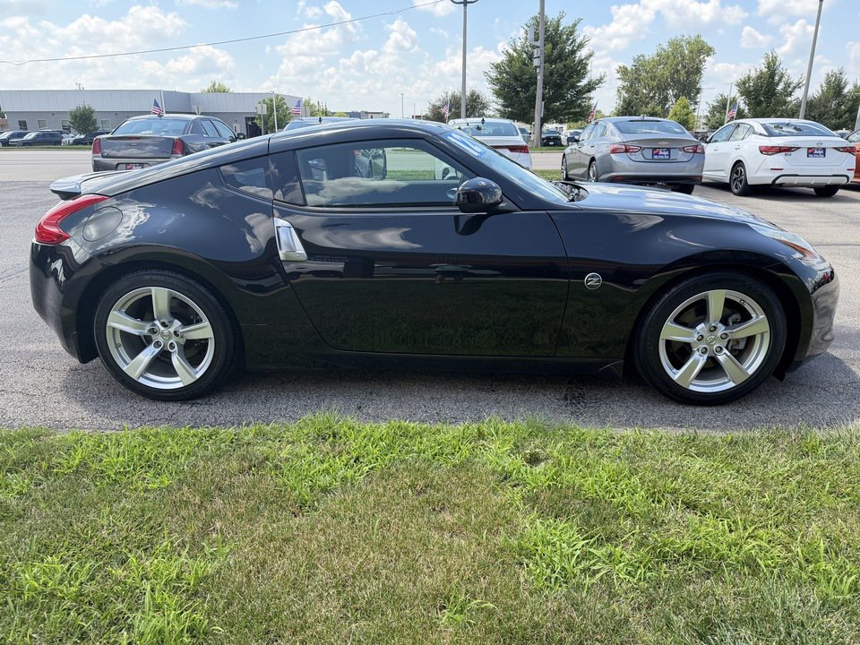 Used 2012 Nissan 370Z Coupe w/ Aerodynamics Pkg RWD image 6