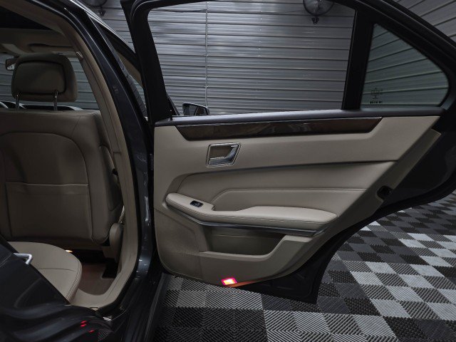 Used 2016 Mercedes-Benz E 350 Sedan image 36