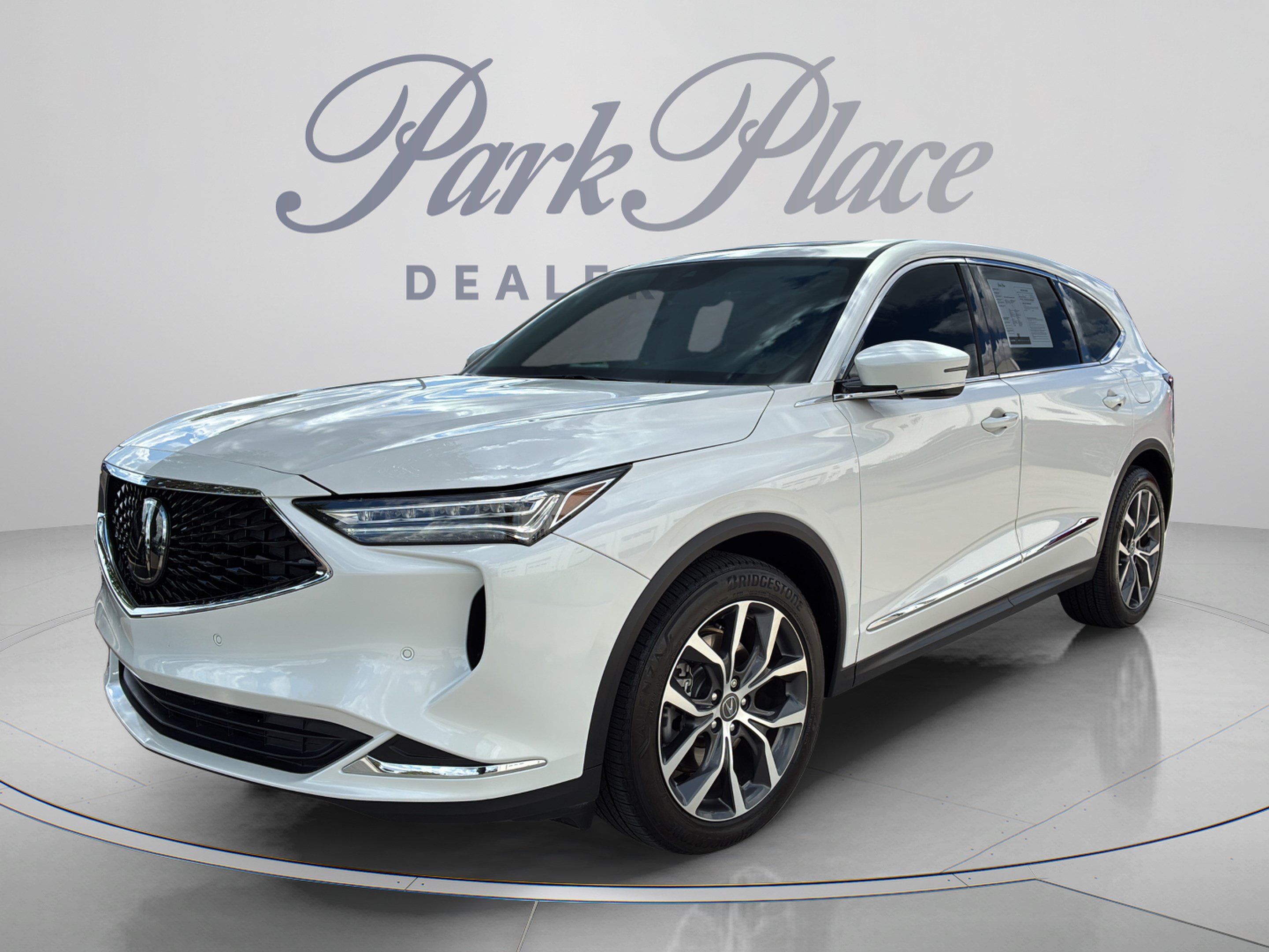 Used 2024 Acura MDX SH-AWD w/ Technology Package image 1