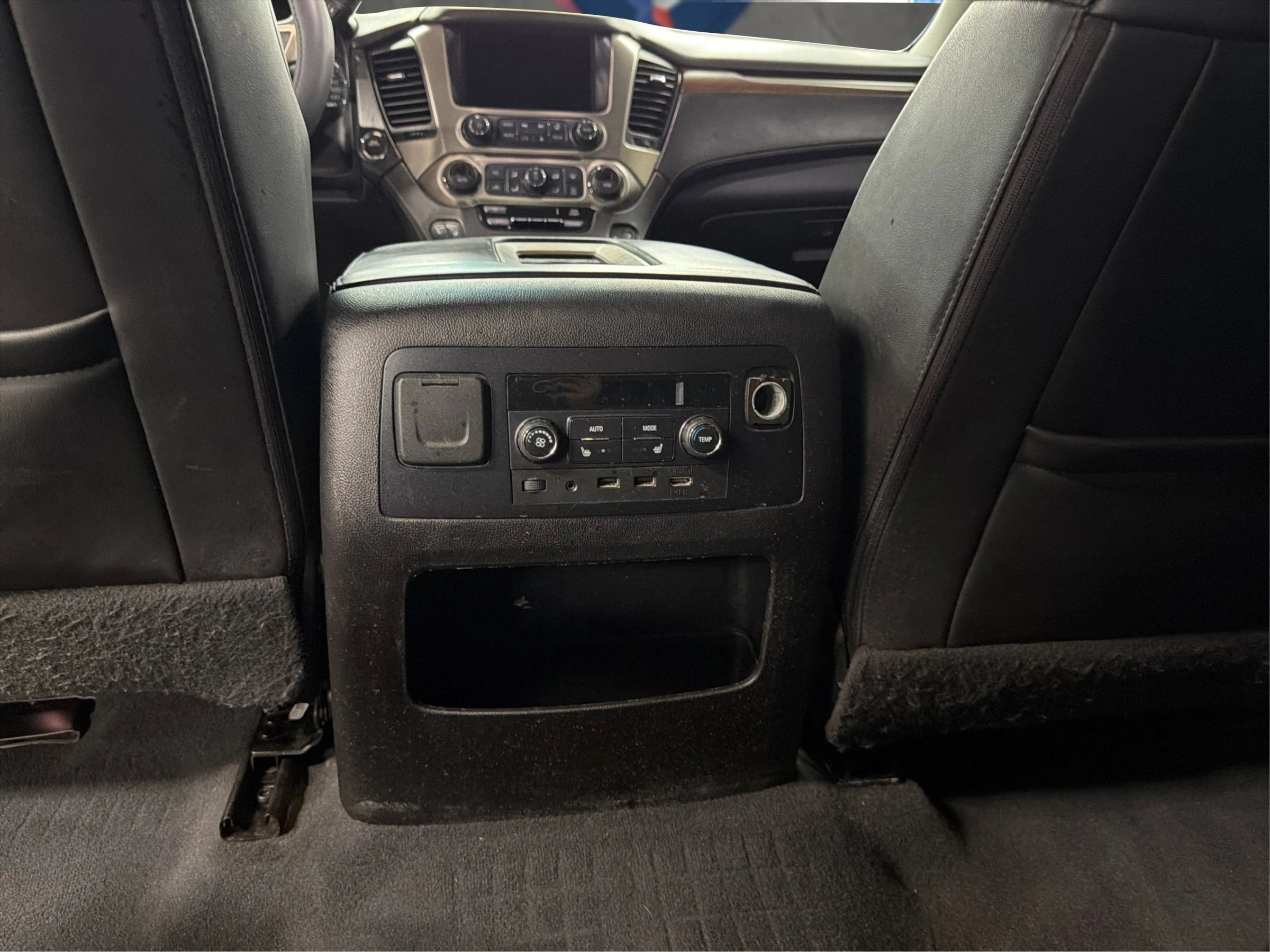 Used 2019 GMC Yukon XL Denali w/ Denali Ultimate Package RWD image 31