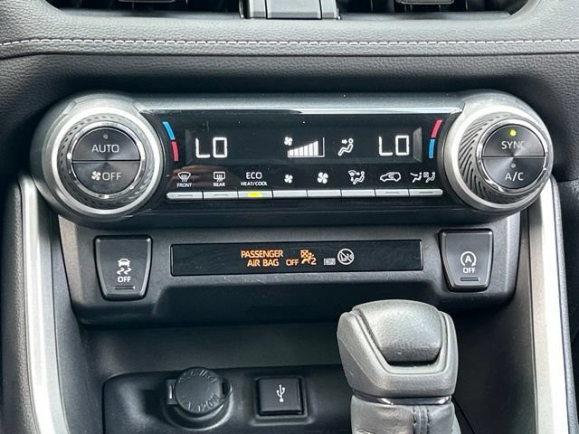 Used 2020 Toyota RAV4 XLE w/ All Weather Liner Package AWD/4WD image 56