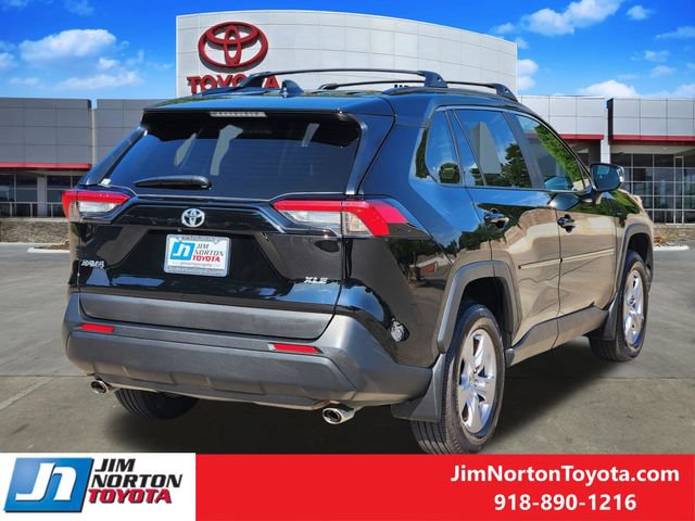 Used 2025 Toyota RAV4 XLE w/ Convenience Package FWD image 6