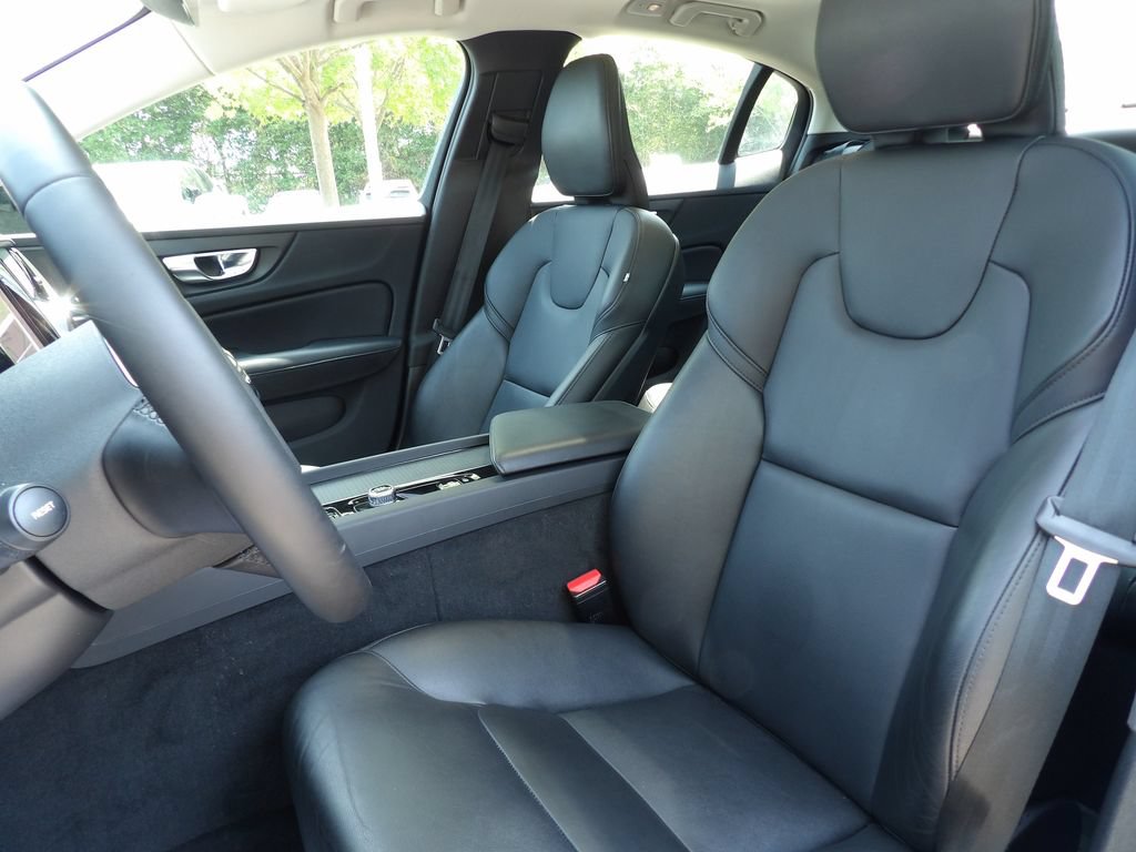 Certified 2025 Volvo S60 B5 Core FWD image 11