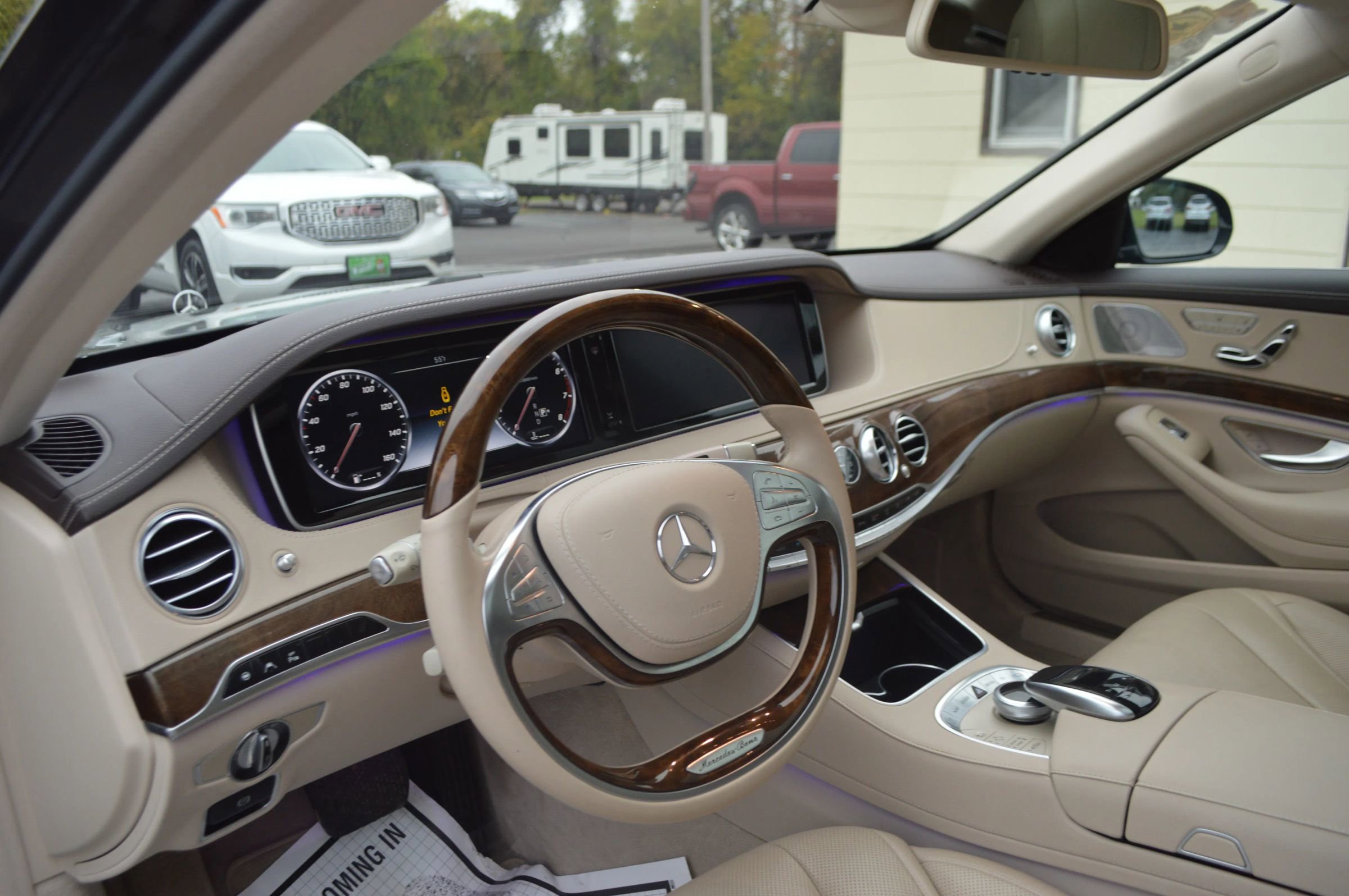 Used 2015 Mercedes-Benz S 550 4MATIC Sedan w/ Premium 1 Package image 18