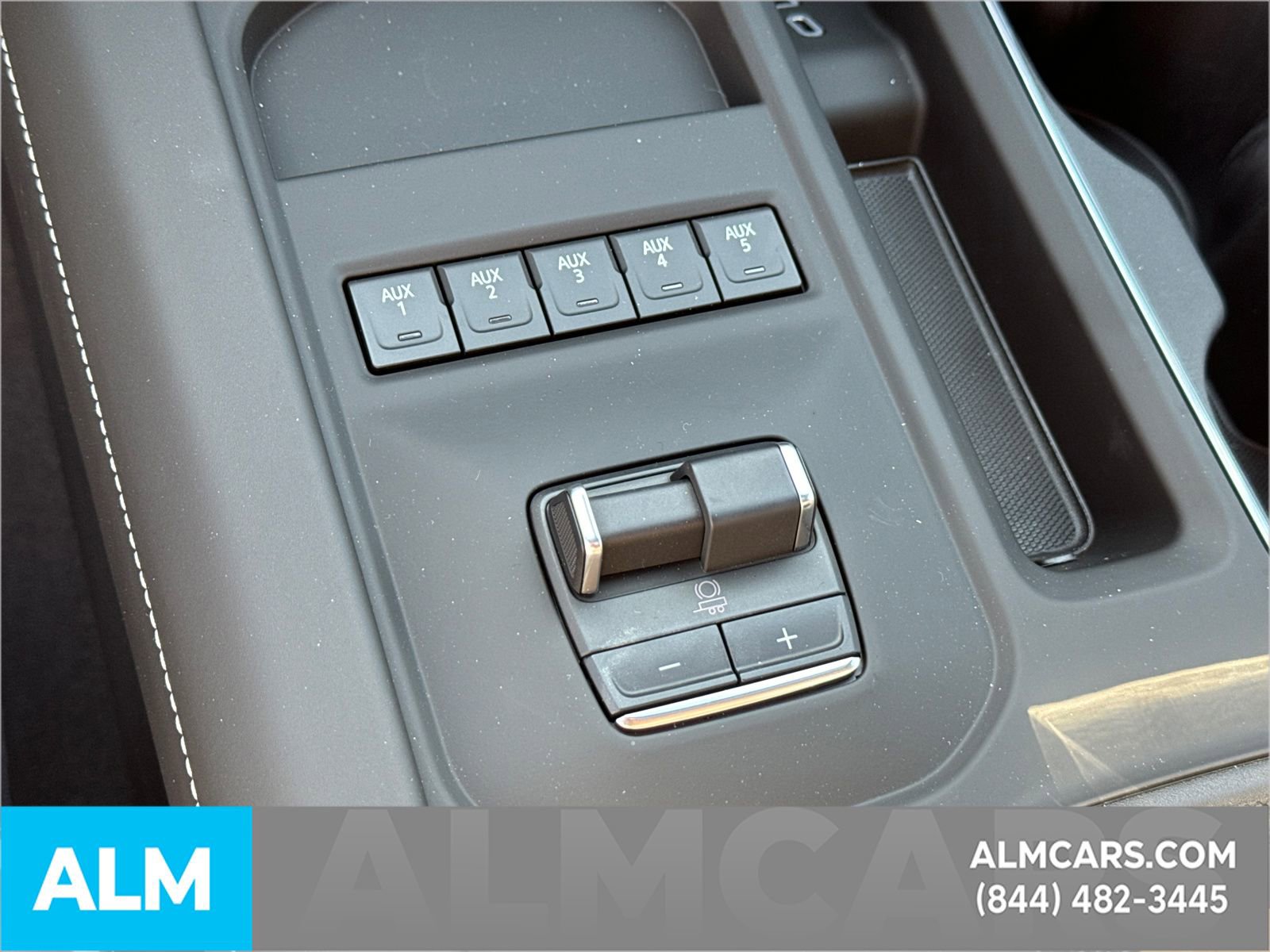 Used 2025 GMC Sierra 3500 Denali Ultimate image 38