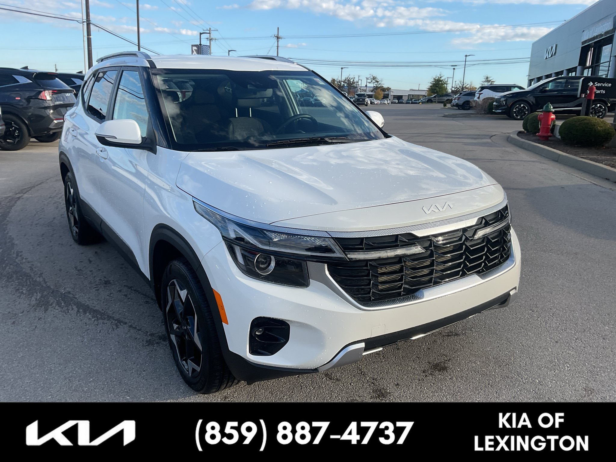 Certified 2025 Kia Seltos S AWD/4WD image 1