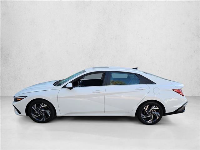 Used 2024 Hyundai Elantra Limited FWD image 9
