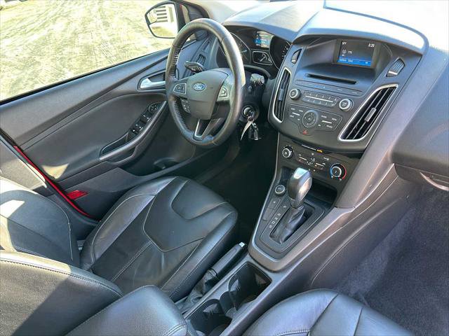 Used 2015 Ford Focus SE w/ Equipment Group 201A image 11