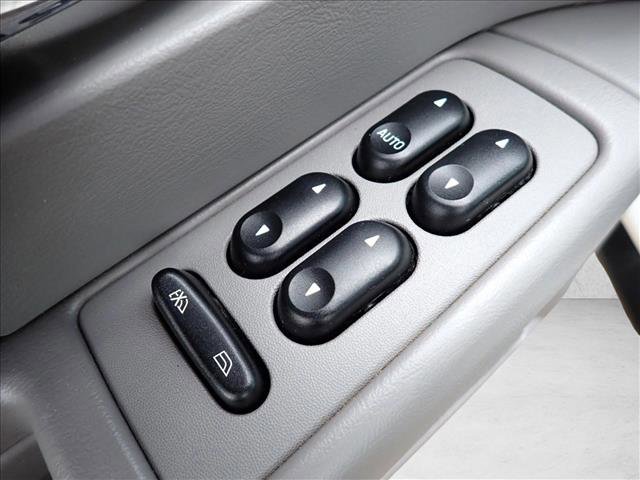 Used 2002 Ford Taurus SES image 12