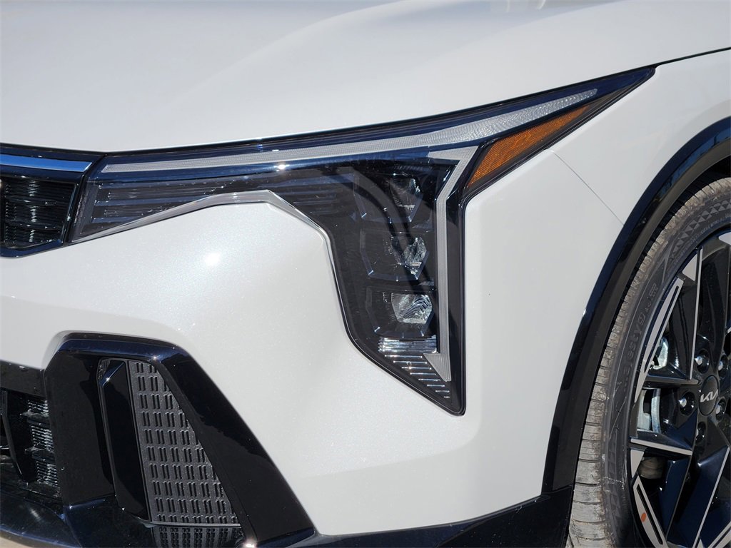 New 2025 Kia K4 GT-Line w/ GT-Line Sunroof Package image 36