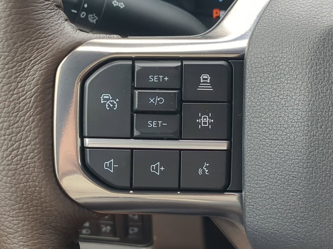 New 2025 Ford F350 King Ranch w/ Chrome Package image 25