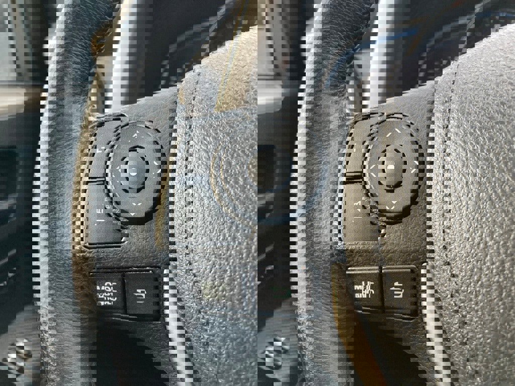 Used 2015 Toyota RAV4 Limited w/ Technology Package image 15