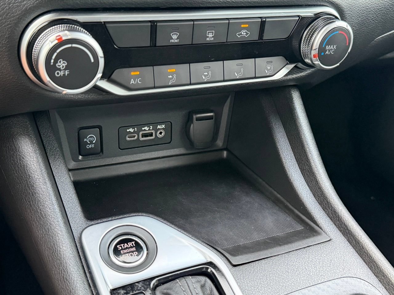 Certified 2024 Nissan Sentra SV FWD image 23
