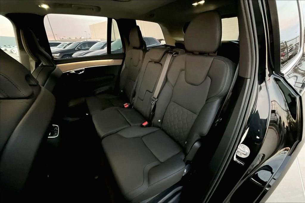 Used 2025 Volvo XC90 B6 Plus image 25