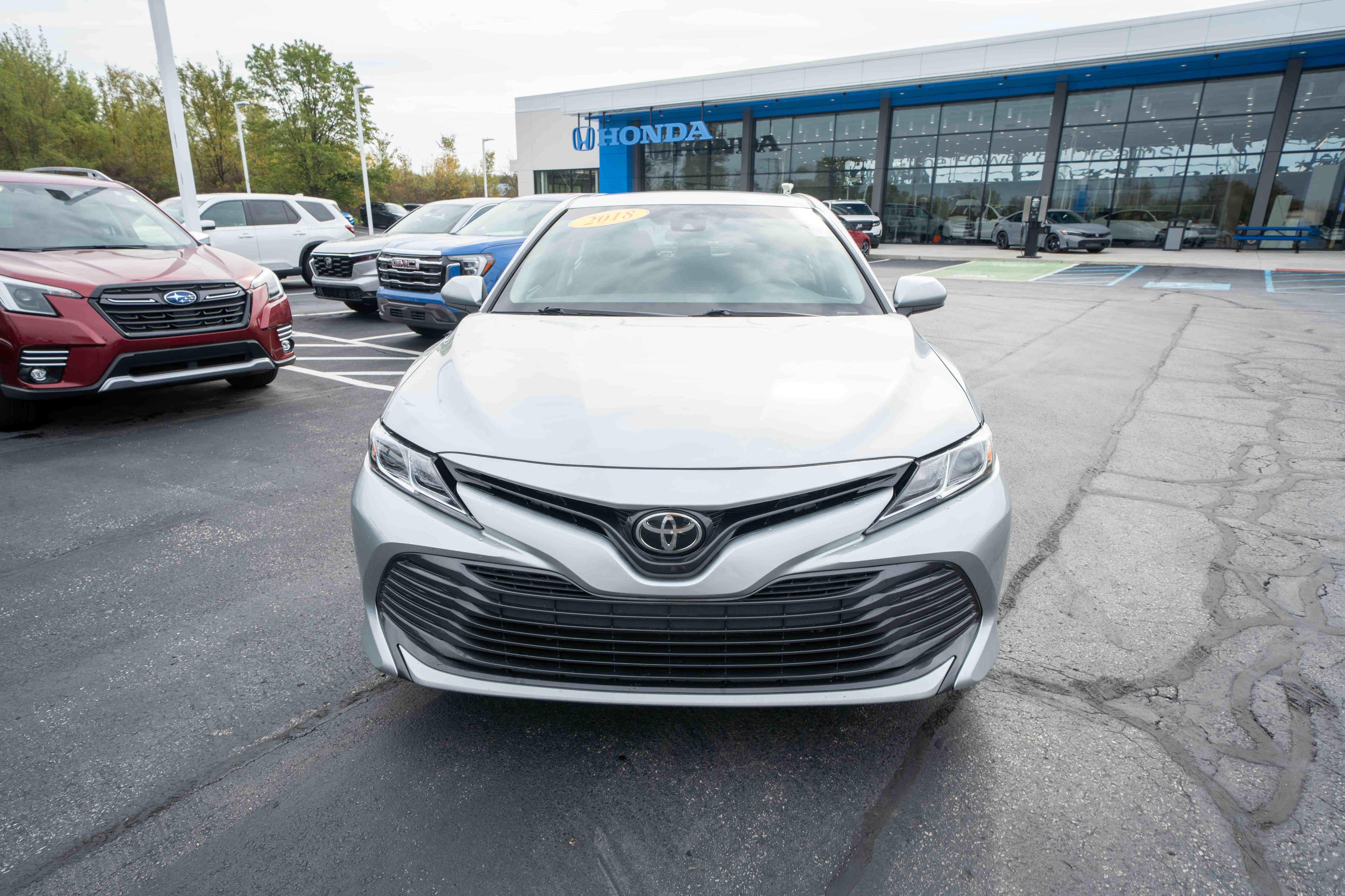 Used 2018 Toyota Camry LE w/ Protection Package (Q2) FWD image 2