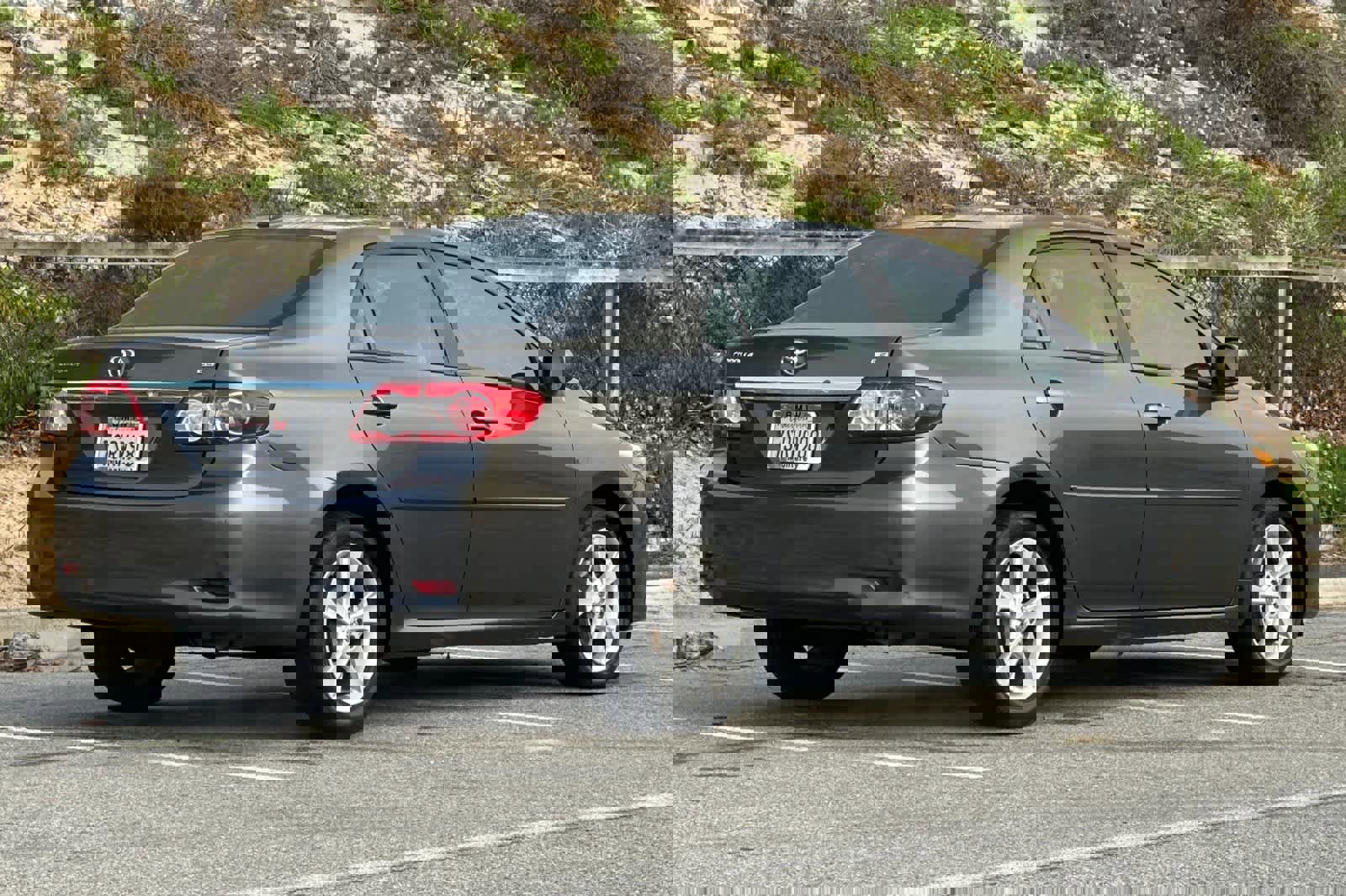 Used 2011 Toyota Corolla LE w/ Premium Pkg video 2