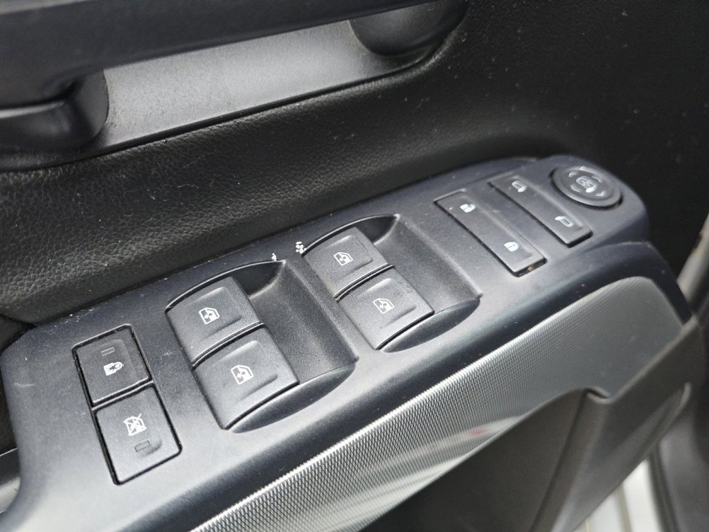 Used 2018 Chevrolet Silverado 1500 LT w/ All Star Edition image 35