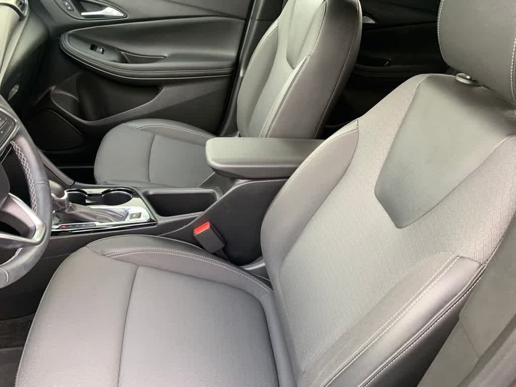 Certified 2023 Buick Encore GX Preferred w/ Cold Weather Comfort Package FWD image 17