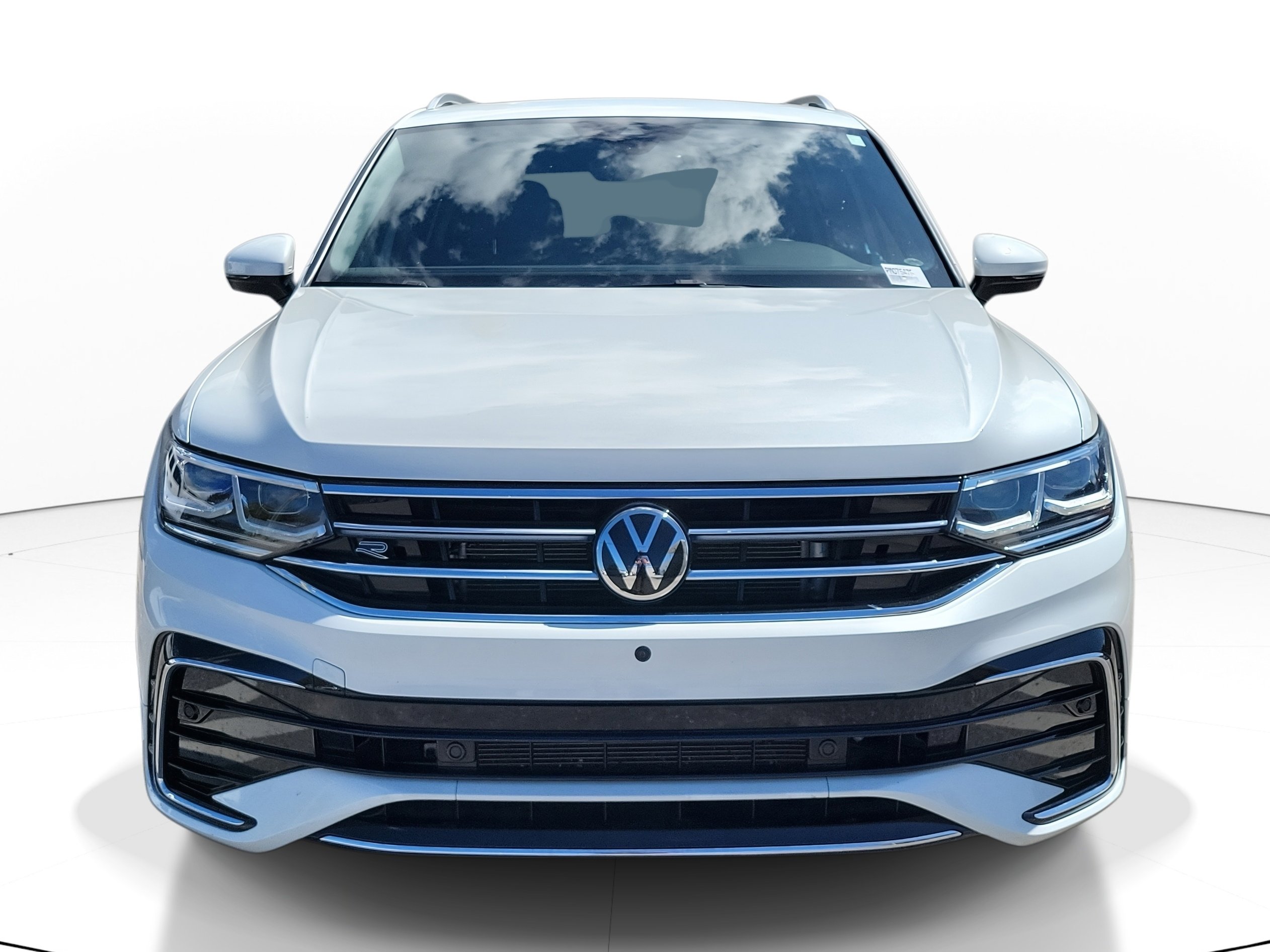 Used 2023 Volkswagen Tiguan SEL R-Line video 2