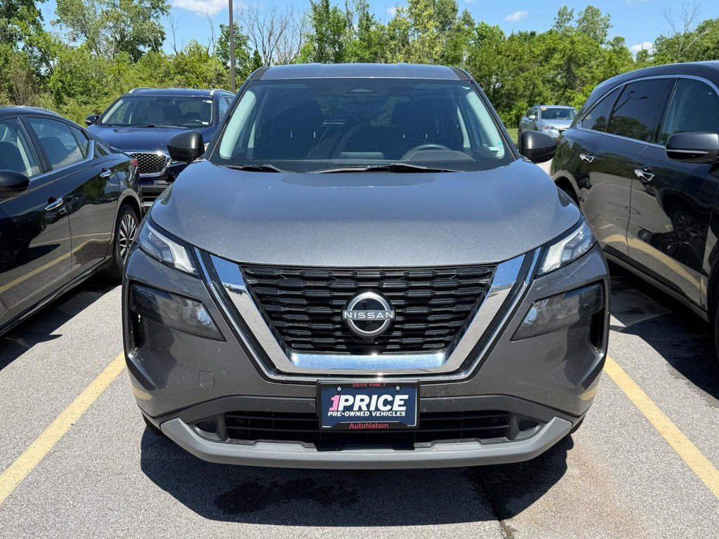 Used 2023 Nissan Rogue S AWD/4WD image 2