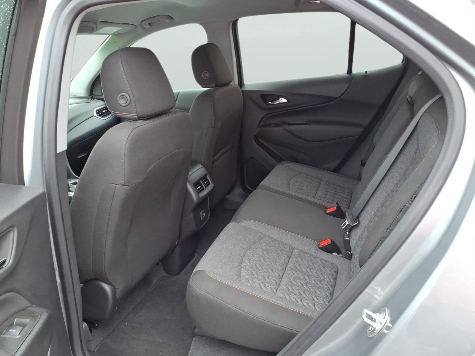 Used 2024 Chevrolet Equinox LT FWD image 9
