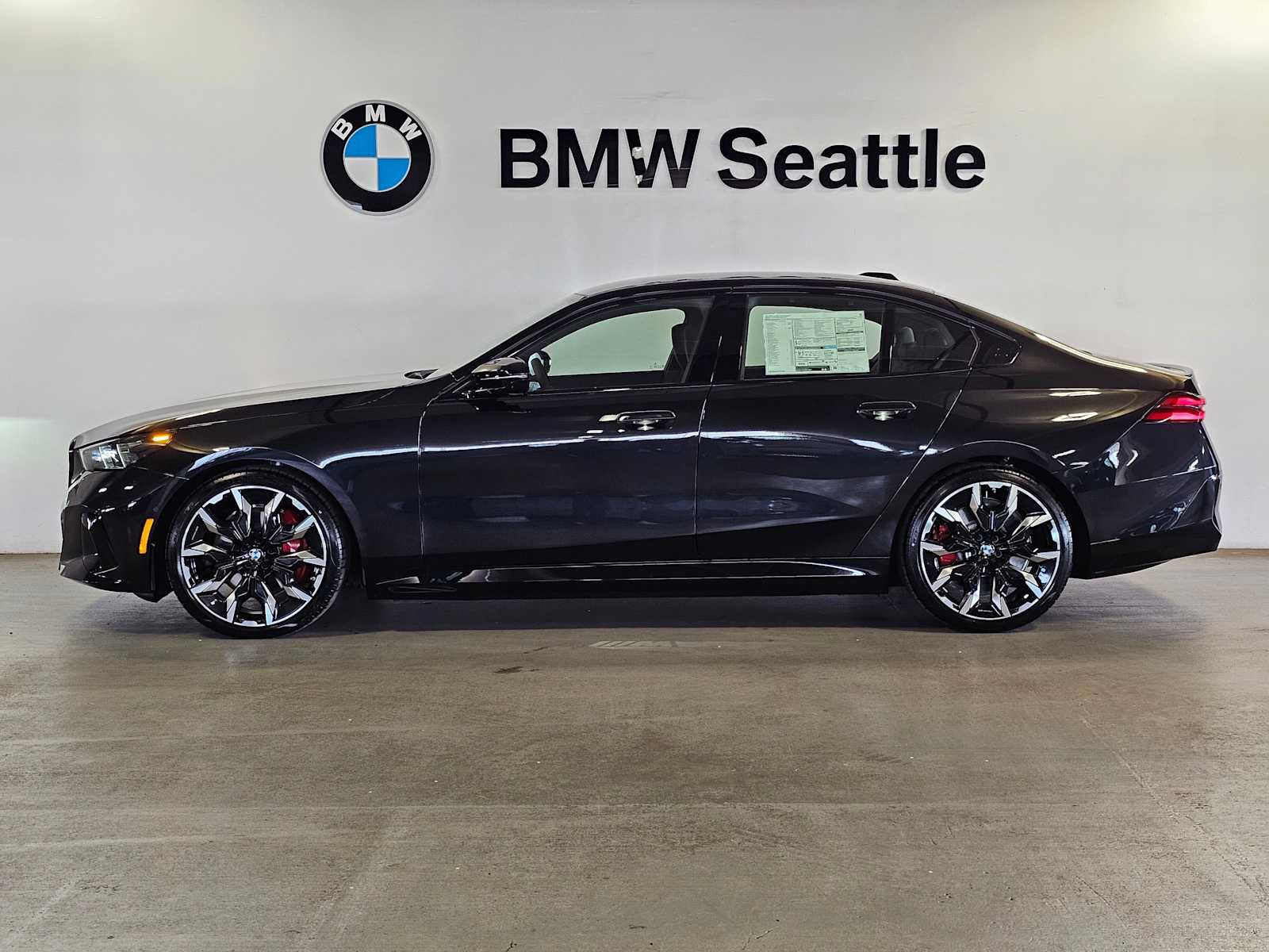 New 2026 BMW i5 M60 w/ Executive Package AWD/4WD image 3