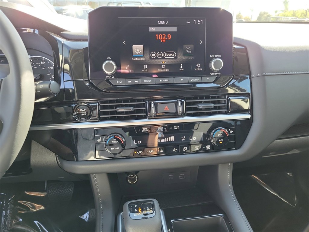 New 2025 Nissan Pathfinder SV image 9