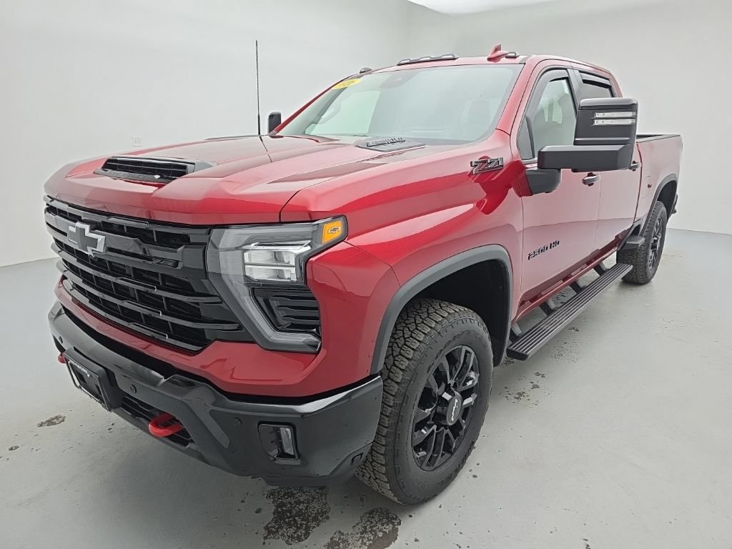 Used 2026 Chevrolet Silverado 2500 LTZ w/ LTZ Plus Package AWD/4WD image 4