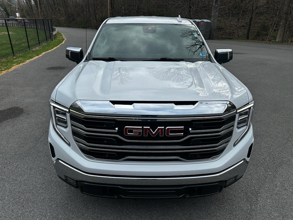 Used 2025 GMC Sierra 1500 SLT AWD/4WD image 9