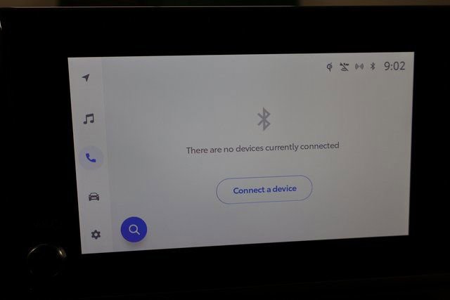 Used 2025 Toyota Camry SE image 25