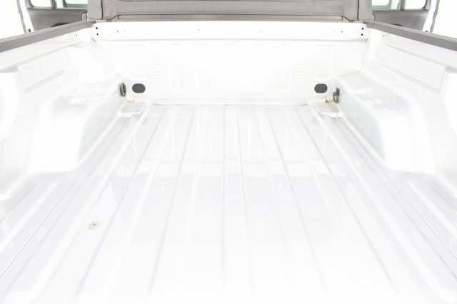 Used 2023 Jeep Gladiator Sport image 16