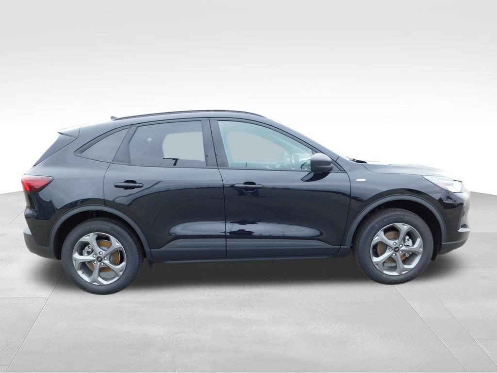 New 2026 Ford Escape ST-Line w/ Tech Pack #1 AWD/4WD image 2