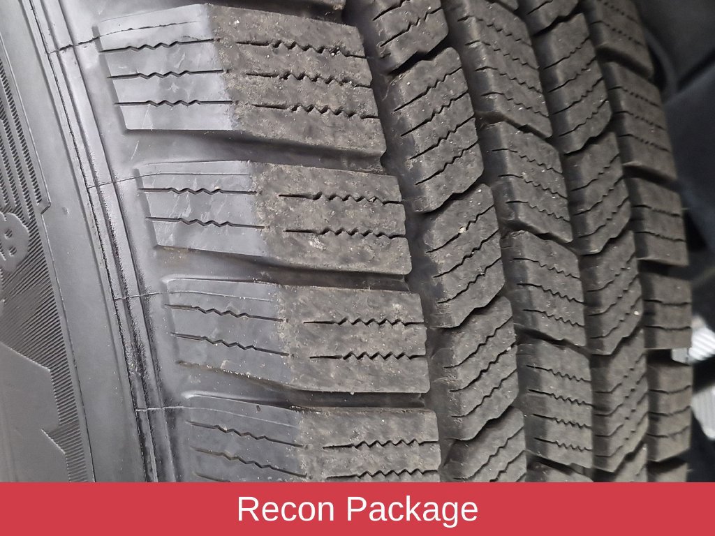 Used 2017 Jeep Wrangler Unlimited Rubicon AWD/4WD image 12